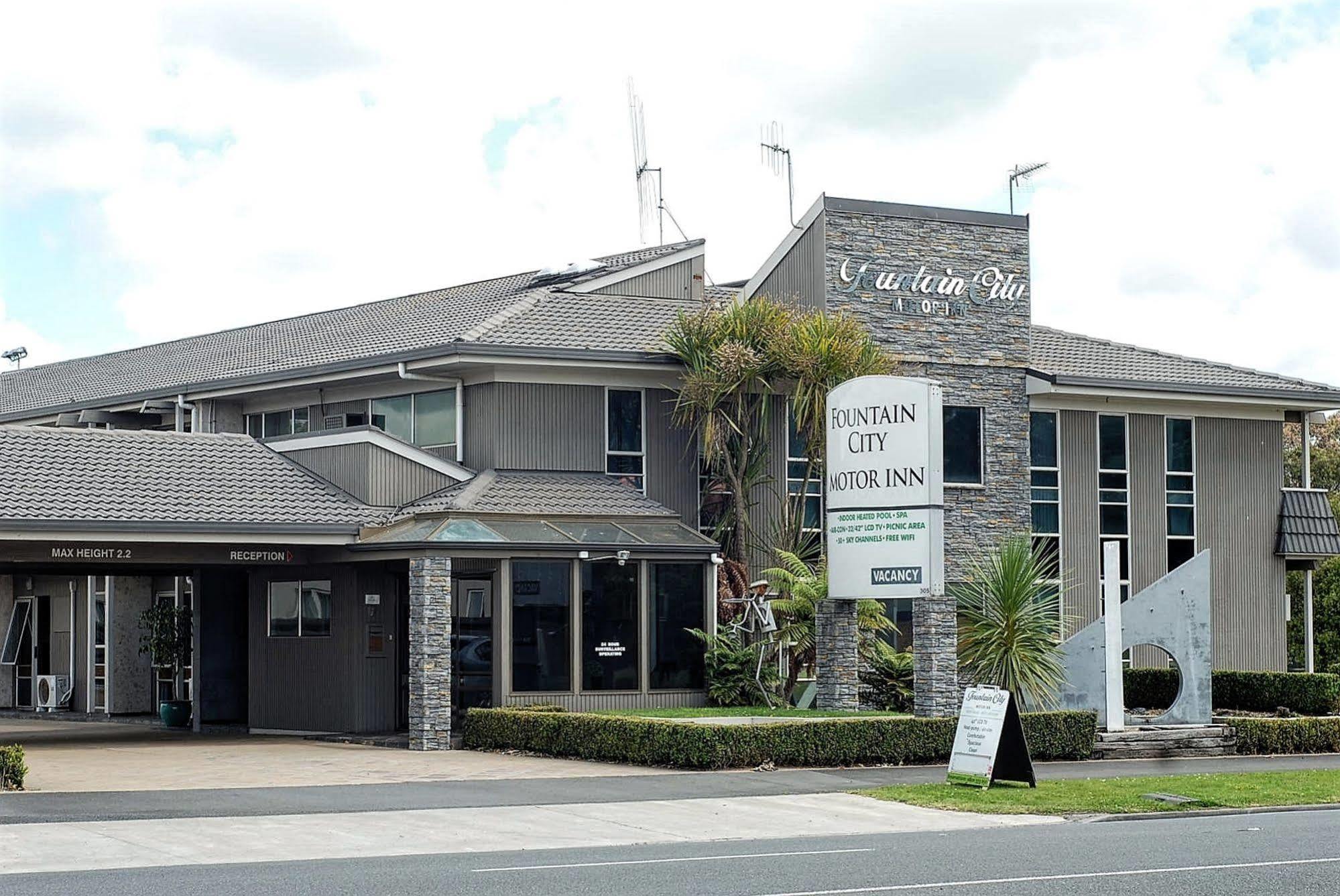 Fountain City Motor Inn Hamilton Bagian luar foto